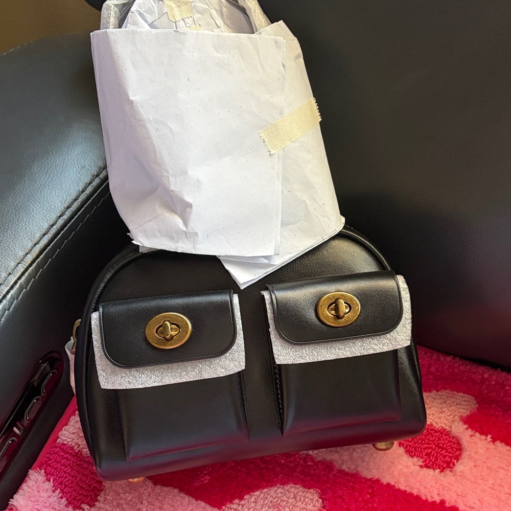 coach turnlock bag 20